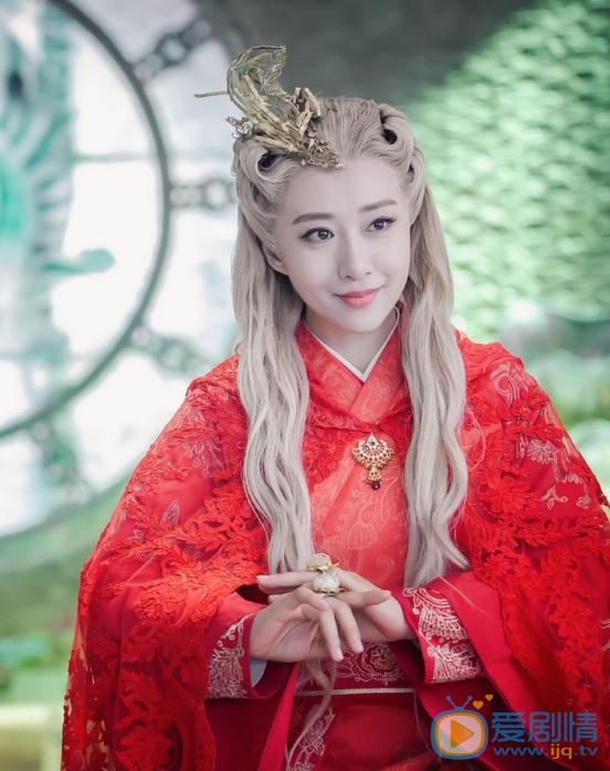 劉思彤個人資料簡介 劉思彤《蜀山戰紀2踏火行歌》劇照