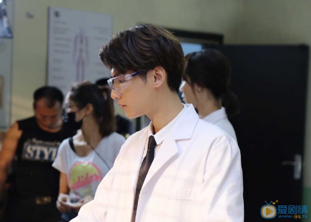 暹羅密碼羅雲熙在劇中飾演什麼角色？他的戲份多不多？