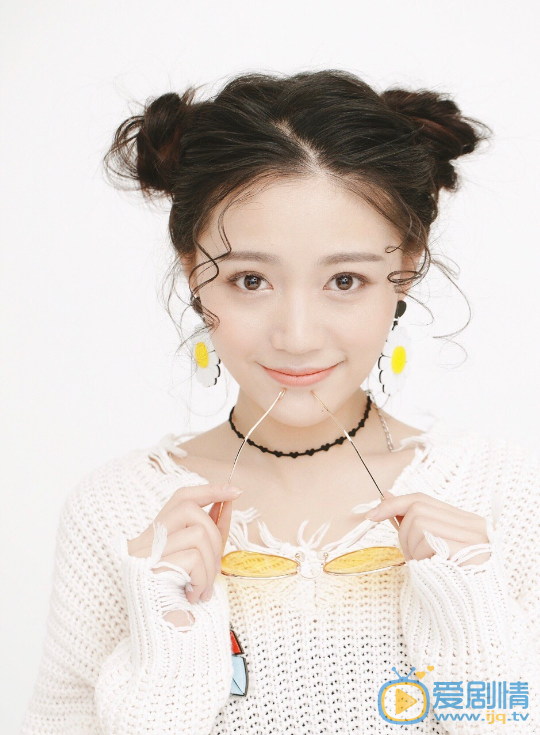 滕藝個人資料簡介 滕藝演藝經歷 滕藝青春甜美寫真