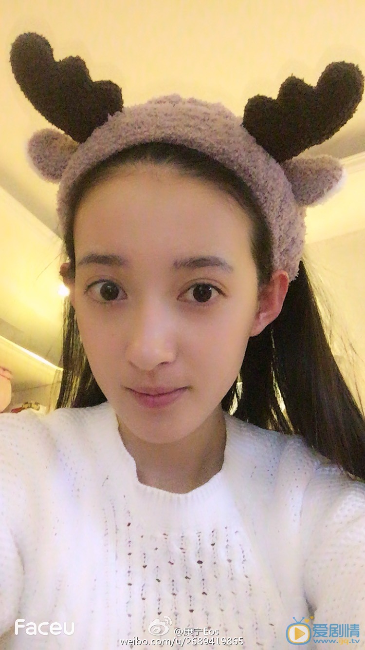 檸檬初上童丹扮演者康寧寫真及生活照欣賞