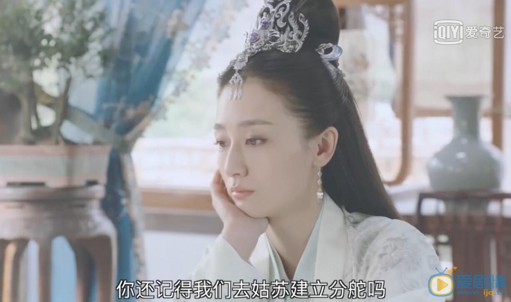 錦衣之下謝霄喜歡誰？他和誰是一對？