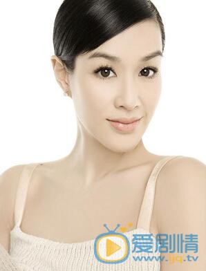 鍾麗緹寫真 嚴稚棱母親鍾麗緹照