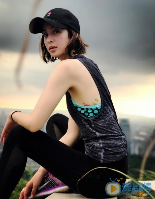 一路繁花相送紀若櫟是誰扮演的？紀若櫟扮演者莫允雯個人資料、寫真及生活照欣賞