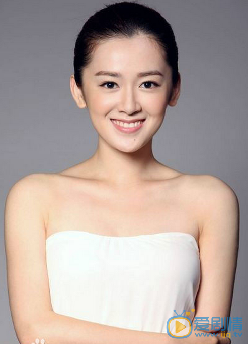  碧海雄心孔令雯是誰演的？孔令雯扮演者石安妮個人資料及寫真生活照欣賞