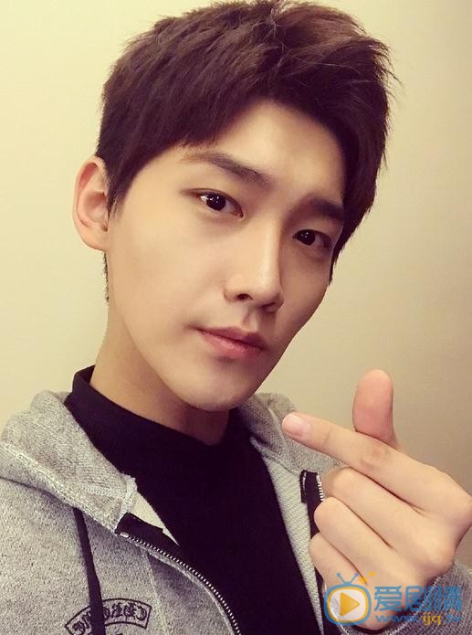 雙世寵妃墨連城是誰扮演的？雙世寵妃墨連城扮演者邢昭林個人資料、寫真及生活照欣賞