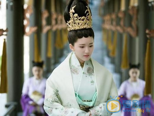 鳳囚凰馬雪雲是誰扮演的?馬雪雲扮演者趙露思個人資料、寫真及生活照欣賞