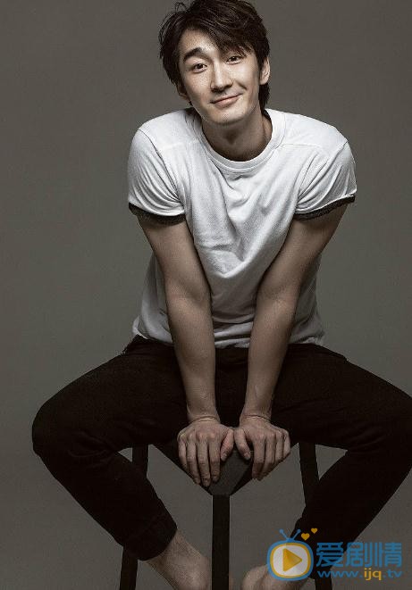 凡人的品格袁寶是誰演的？袁寶扮演者鄭家彬個人資料、寫真及生活照欣賞