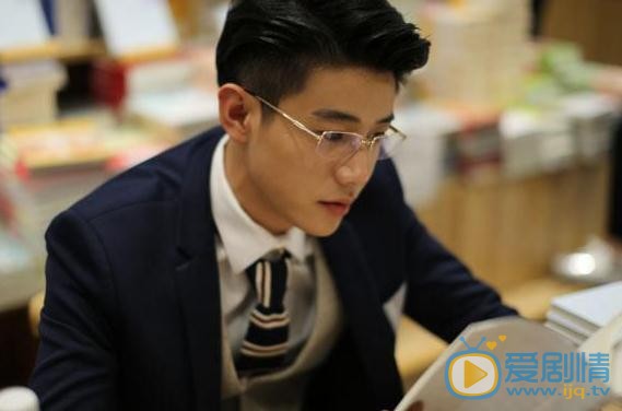 劉劍羽個人資料簡介 劉劍羽《秘果》劇照