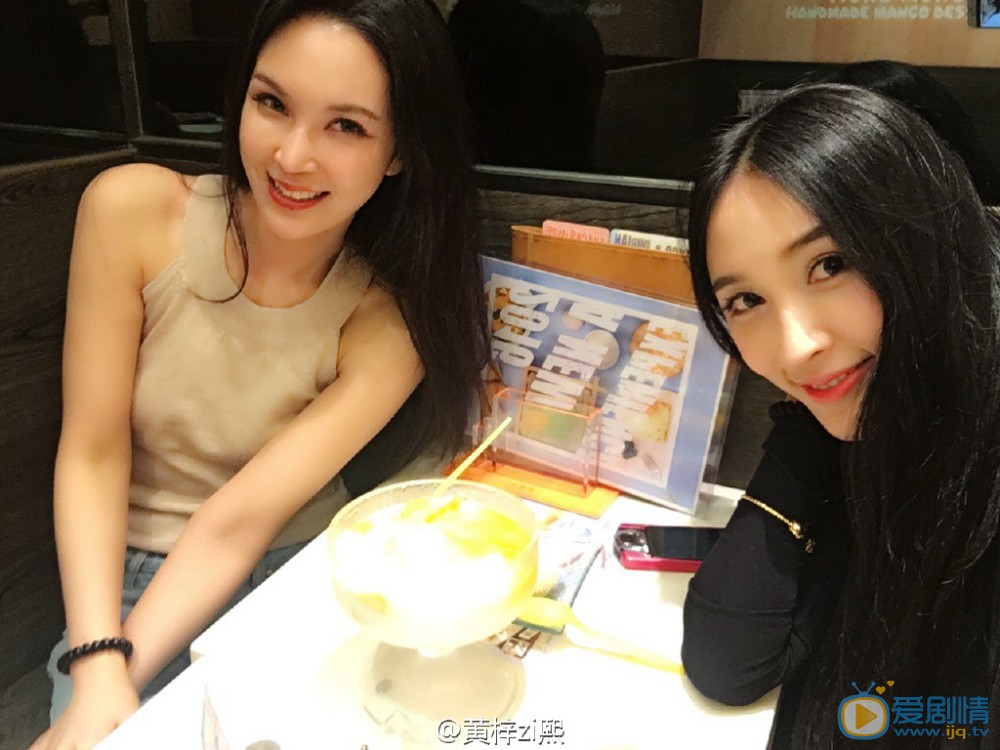 老九門莫測扮演者黃梓熙寫真及生活照欣賞