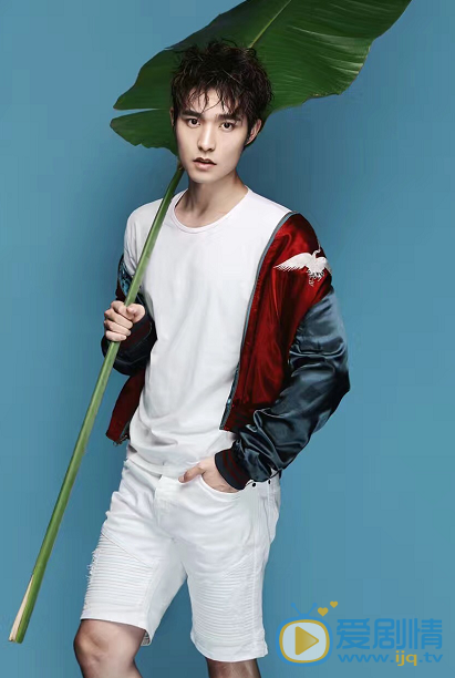 一粒紅塵顧毅然是誰演的?顧毅然扮演者李思陽個人資料及寫真照欣賞