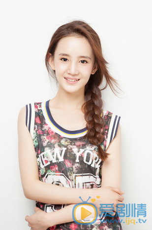 成梓寧個人資料及寫真生活照欣賞