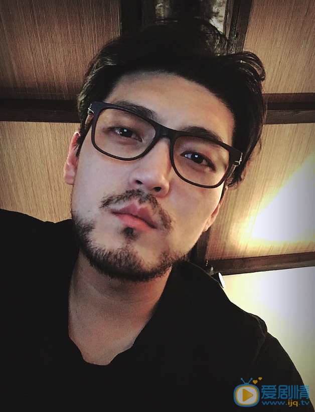  那片星空那片海周不聞是誰演的？周不聞扮演者隋詠良個人資料生活照欣賞