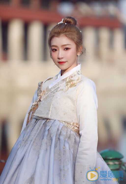 林君怡個人資料簡介 林君怡演藝經歷 林君怡氣質寫真圖片