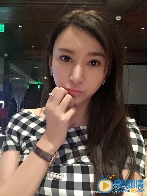 劉海戲金蟾蘿蔓艾晴扮演者唐熙寫真及生活照欣賞