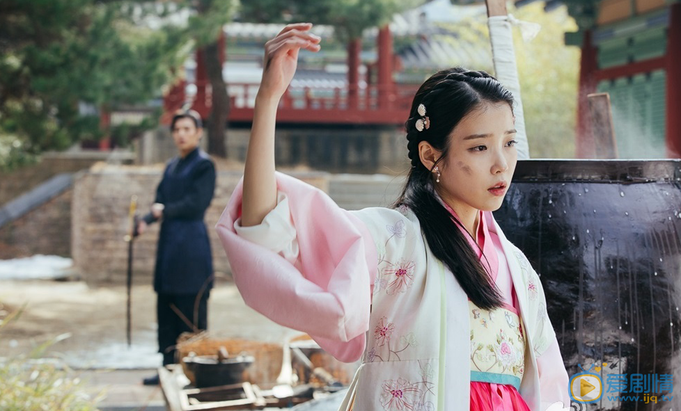 步步驚心：麗公布三角關係海報 李準基-李智恩-姜河那&ldquo;強烈又另類&rdquo;的三角關係