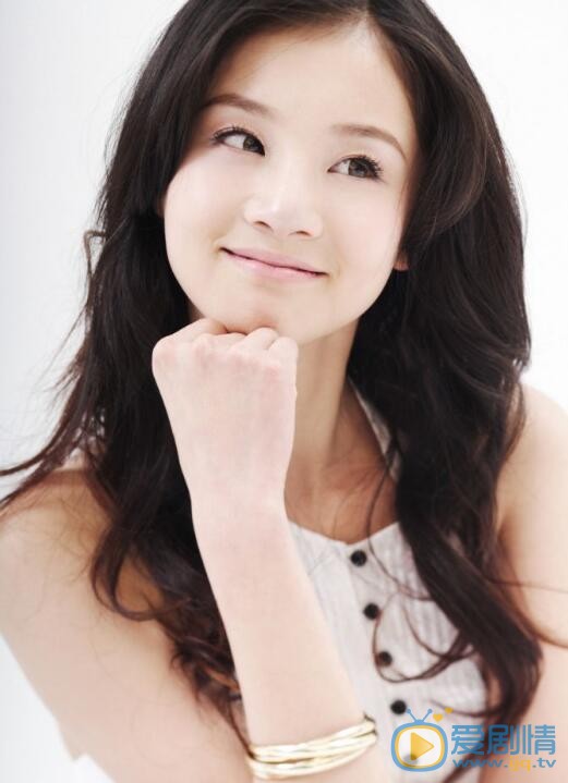  獵場賈衣玫是誰演的？賈衣玫扮演者章齡之個人資料簡介及生活寫真照欣賞