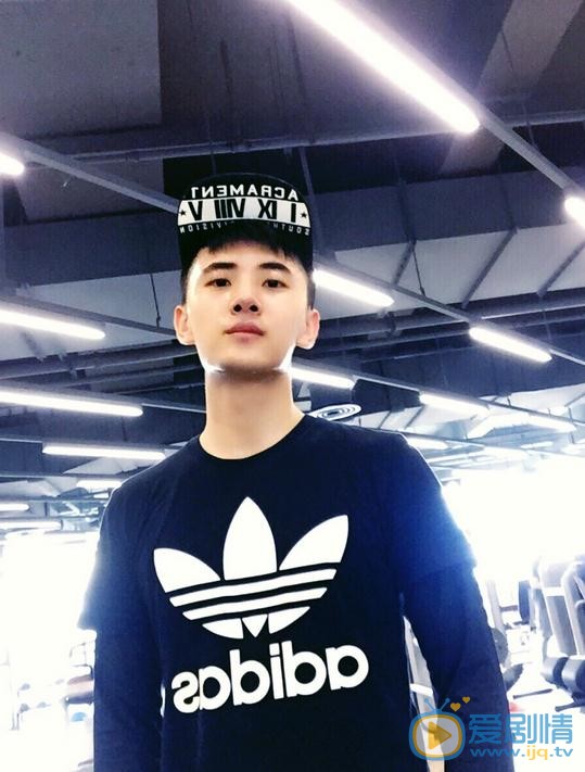 醉玲瓏李麟是誰扮演的？李麟扮演者楊韜歌個人資料及寫真生活照欣賞