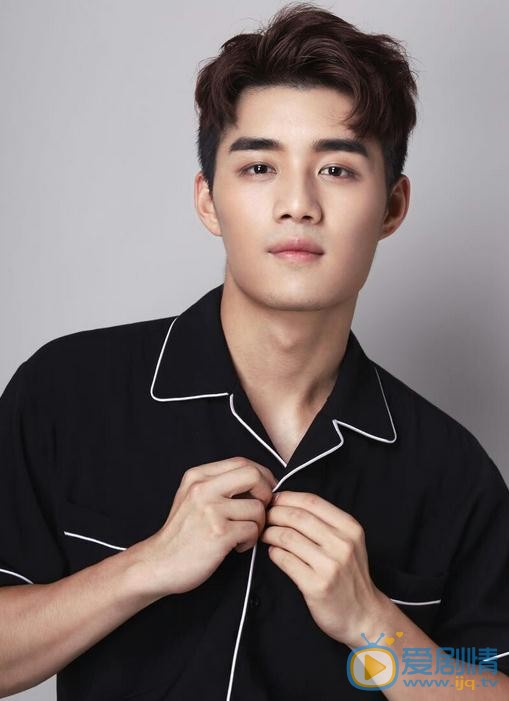 深海利劍高迪是誰扮演的？深海利劍高迪扮演者張家鼎個人資料、寫真及生活照欣賞