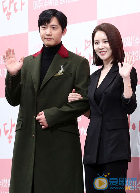 孫星允演藝經歷 孫星允電視劇《觸及真心》新聞發布會圖片