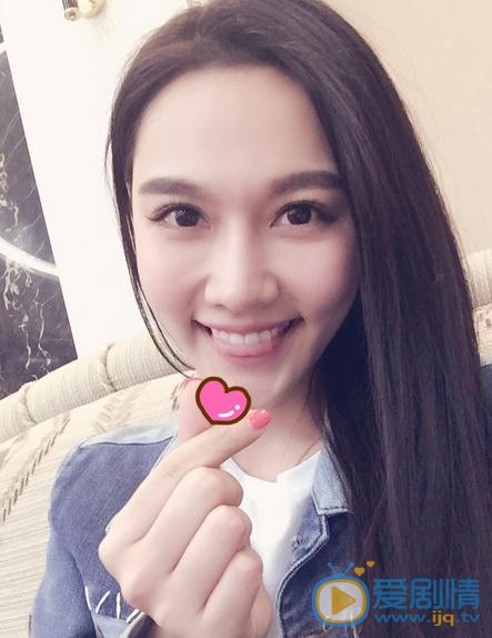 美人為餡辛佳是誰扮演的？辛佳扮演者孫驍驍個人資料、寫真及生活照欣賞