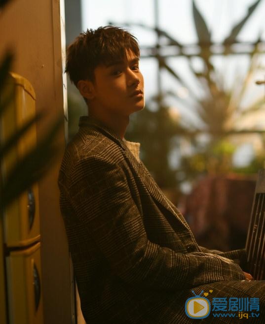 周川珺個人資料簡介 周川珺寫真