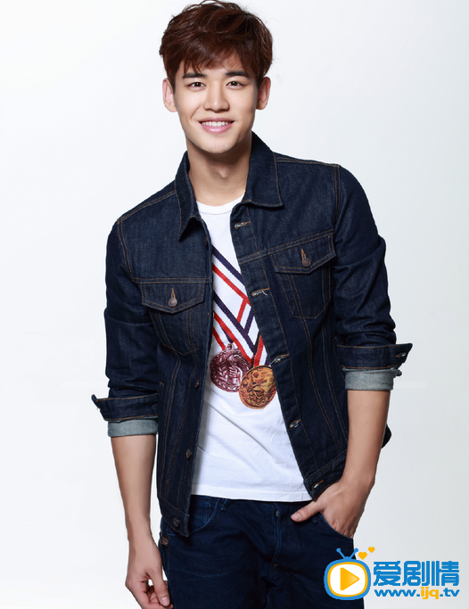 那年青春我們正好高旗是誰扮演的？高旗的扮演者劉冬沁個人資料介紹及生活寫真照欣賞