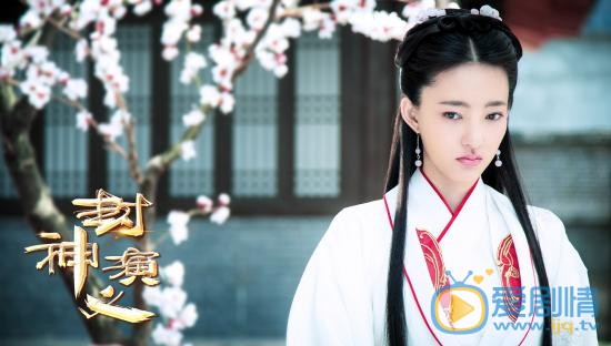 封神演義蘇妲己孤身一人去朝歌 紂王殘忍地讓蘇妲己捧著蘇護的人頭