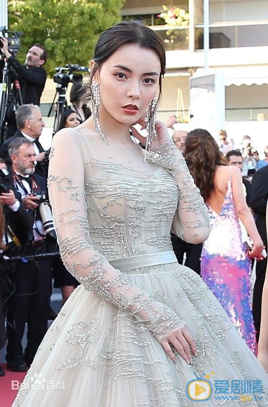 趙宇彤個人資料簡介 趙宇彤寫真照