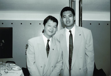 廖啟智演藝生涯 廖啟智與周潤發合影照片