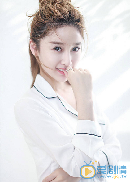  浪花一朵朵向陽陽是誰演的？向陽陽扮演者王子璇個人資料及生活寫真照欣賞