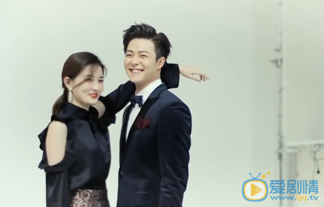 徐璐張銘恩牽手逛街戀情曝光 上演現實版《愛上北斗星男友》