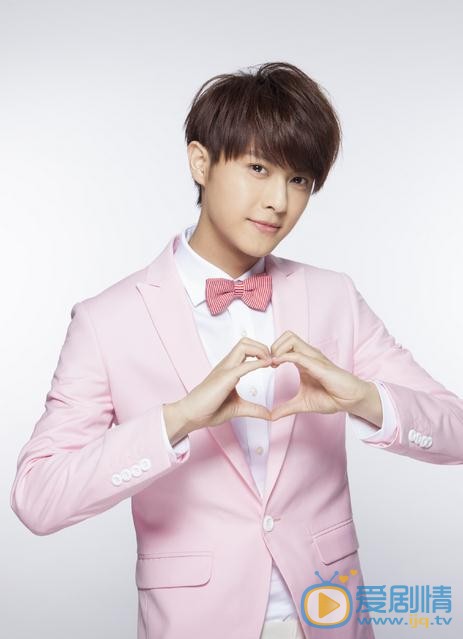 虎父犬子杜博倫是誰扮演的？虎父犬子杜博倫扮演者邱勝翊個人資料、寫真及生活照欣賞