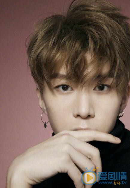 范丞丞個人資料簡介 范丞丞寫真