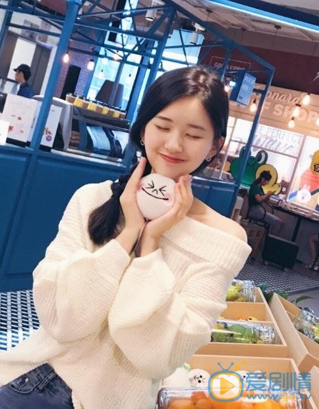 鳳囚凰馬雪雲是誰扮演的？馬雪雲扮演者趙露思個人資料、寫真及生活照欣賞