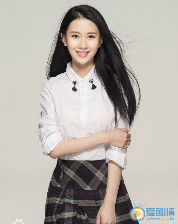  微微一笑很傾城小雨妖妖是誰演的？小雨妖妖扮演者劉穎倫個人資料及寫真生活照欣賞