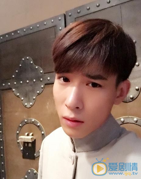 《擊劍小子冷子峰》邵康是誰扮演的？邵康扮演者吳昊澤個人資料、寫真及生活照欣賞