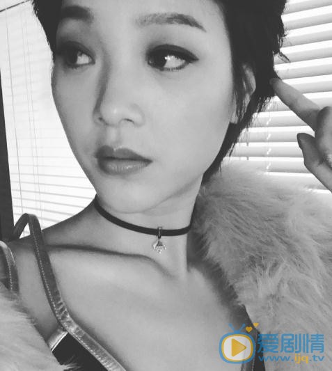 天乩之白蛇傳說冷凝是誰扮演的？冷凝扮演者何杜娟個人資料、寫真及生活照欣賞