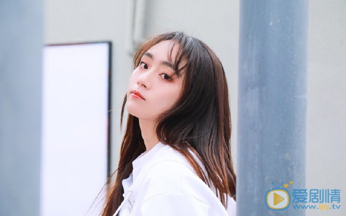 劉思辰個人資料簡介  劉思辰演藝經歷 劉思辰圖片