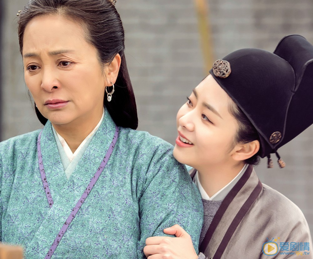 錦衣之下袁今夏的真實身份是什麼？她究竟是誰的孩子？