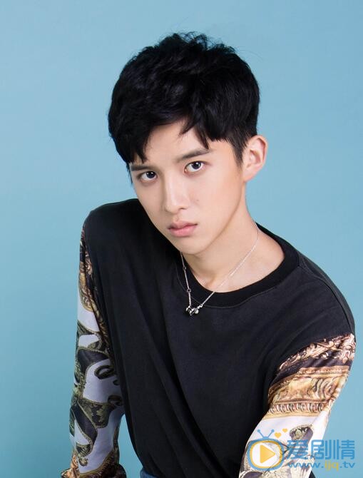 孫澤源個人資料簡介 孫澤源個人經歷家庭背景介紹 孫澤源寫真圖片照