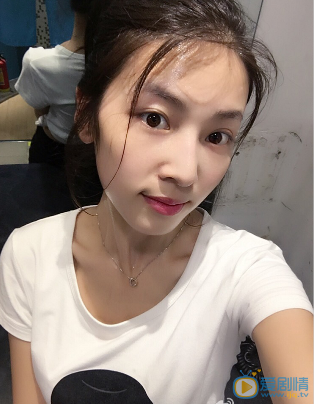  微微一笑很傾城孟逸然是誰扮演的？孟逸然扮演者馬春瑞個人資料及寫真生活照欣賞