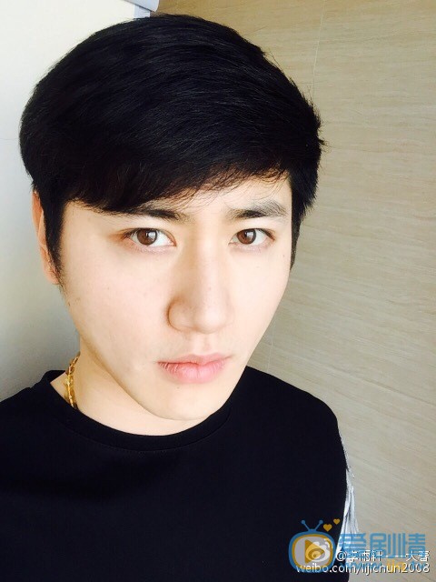 思美人張儀扮演者李雨軒寫真生活照