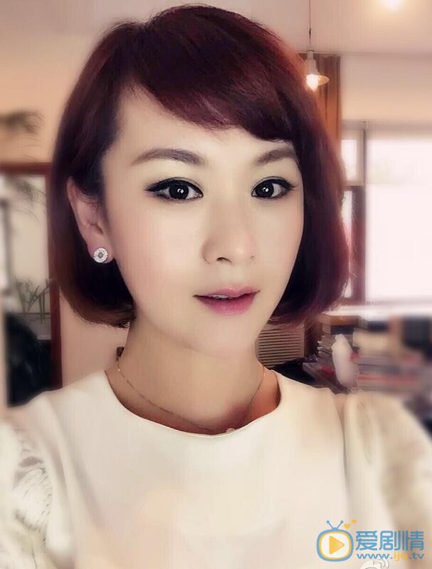  國民大生活趙燕是誰演的？趙燕扮演者洛葳個人資料及生活寫真照欣賞