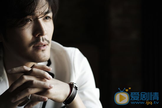 諜戰深海之驚蟄錢時英是由誰飾演的？他是一個怎樣的人？