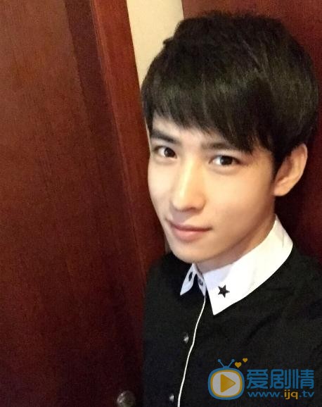 《擊劍小子冷子峰》邵康是誰扮演的？邵康扮演者吳昊澤個人資料、寫真及生活照欣賞