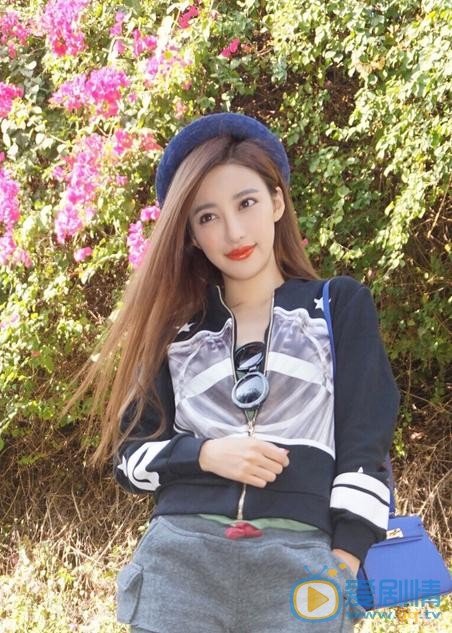 你和我的傾城時光厲靳媛是誰演的?厲靳媛扮演者劉凡菲個人資料、寫真及生活照欣賞