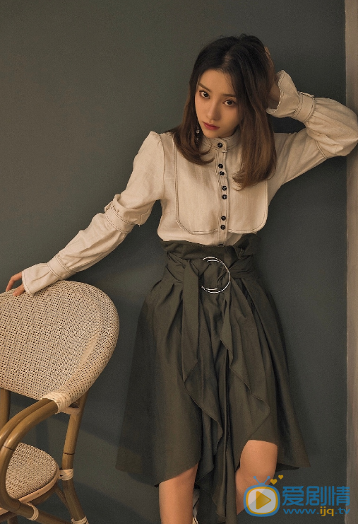 夏詩潔個人資料簡介 夏詩潔演藝經歷 夏詩潔復古寫真高清圖片