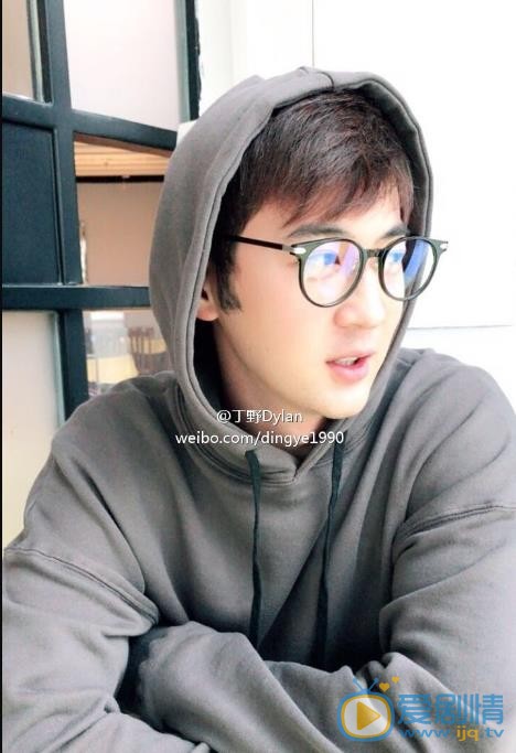 特勤精英張好奇扮演者丁野個人資料、寫真生活照欣賞