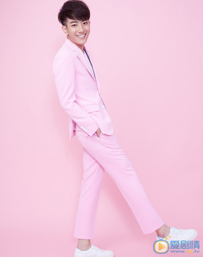 獨步天下褚英是誰演的?褚英扮演者王凱熠個人資料及生活寫真照欣賞