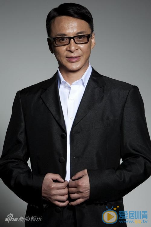 石文中個人經歷及家庭背景介紹  石文中個人寫真照